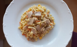 tarhoňa se zeleninou a s tuňákem