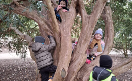 Oranžováčci a jejich únor