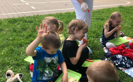 Piknik na školní zahradě - Zeleňáčci